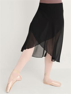Sort pull on mesh skørt fra Mara Dancewear